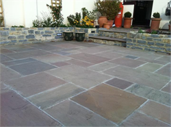 Autumn Blend Indian Flagstones in situ